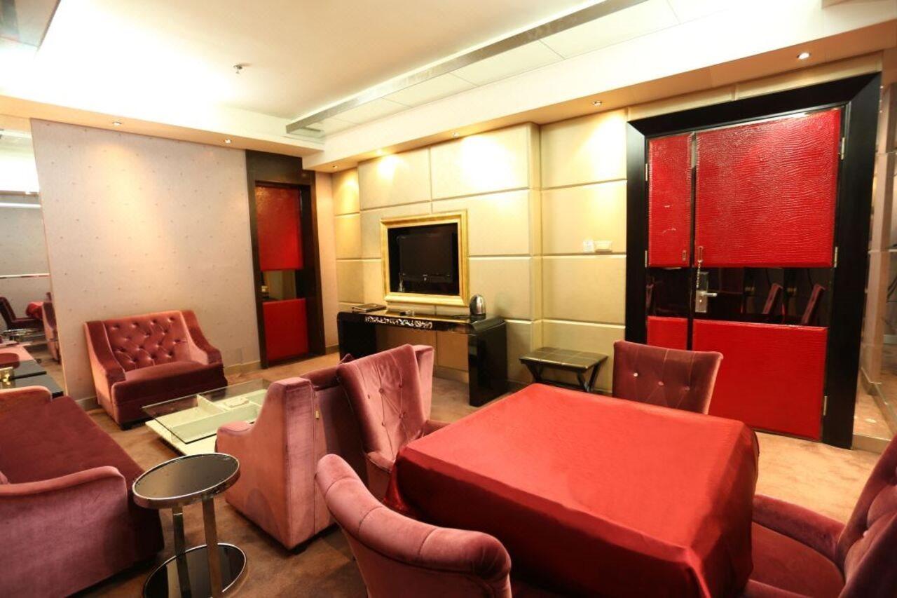 Harbin Yakelai Holiday Hotel Exterior foto