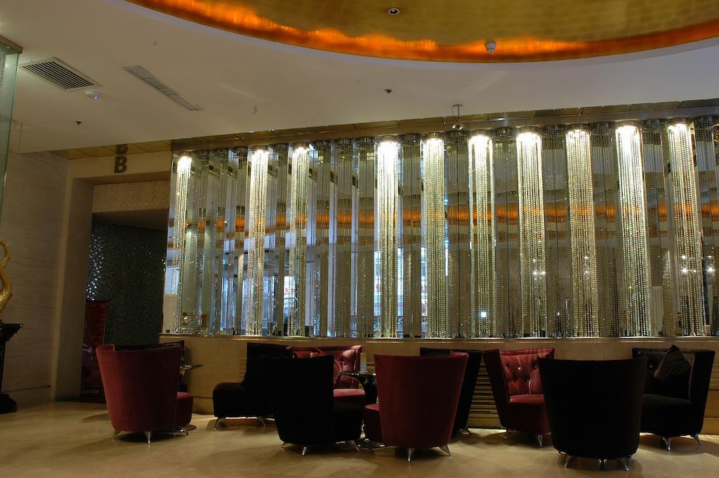 Harbin Yakelai Holiday Hotel Exterior foto