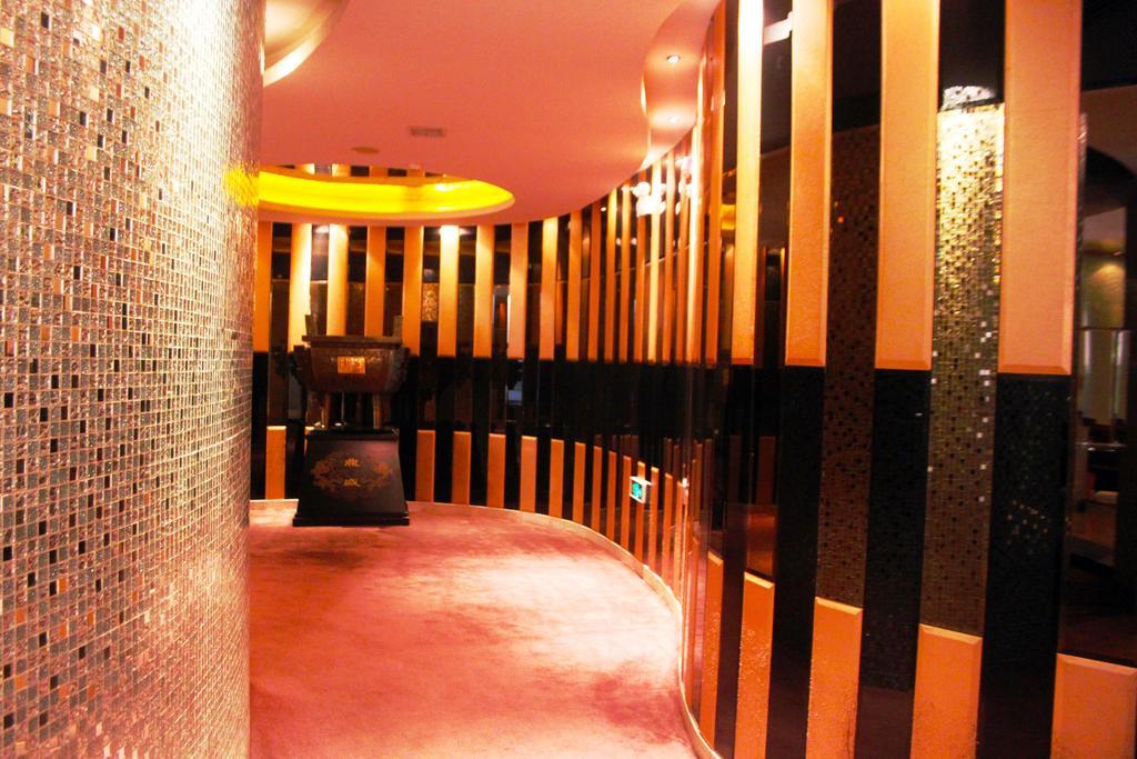 Harbin Yakelai Holiday Hotel Exterior foto