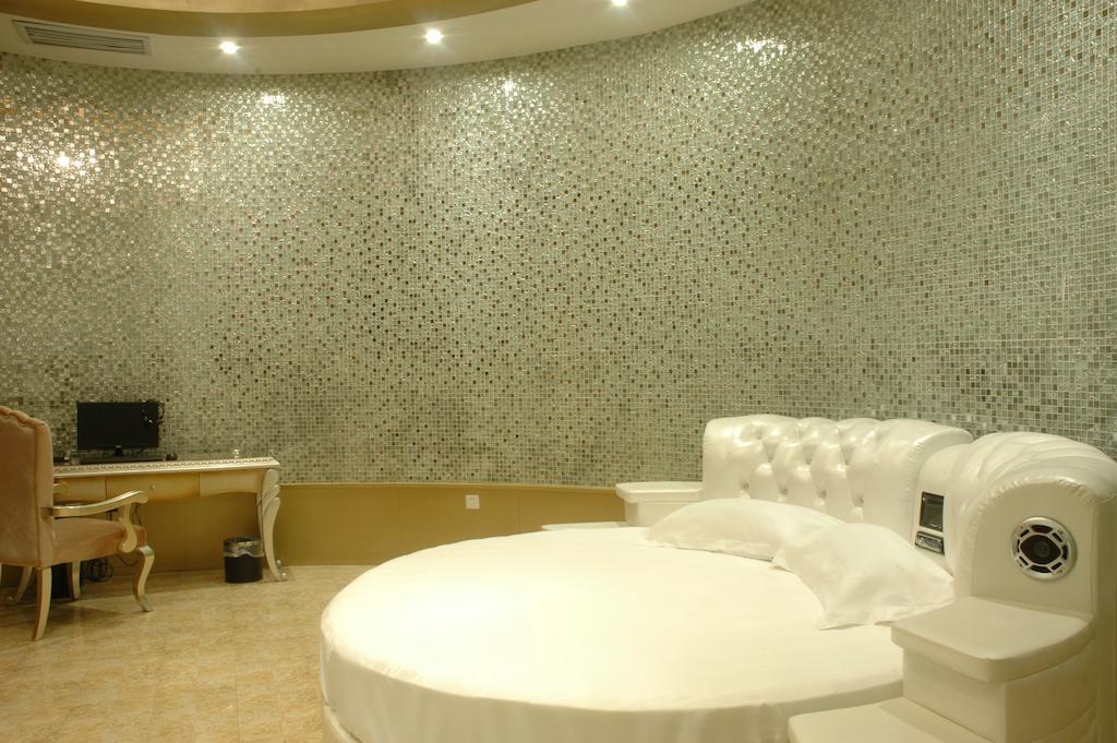 Harbin Yakelai Holiday Hotel Exterior foto