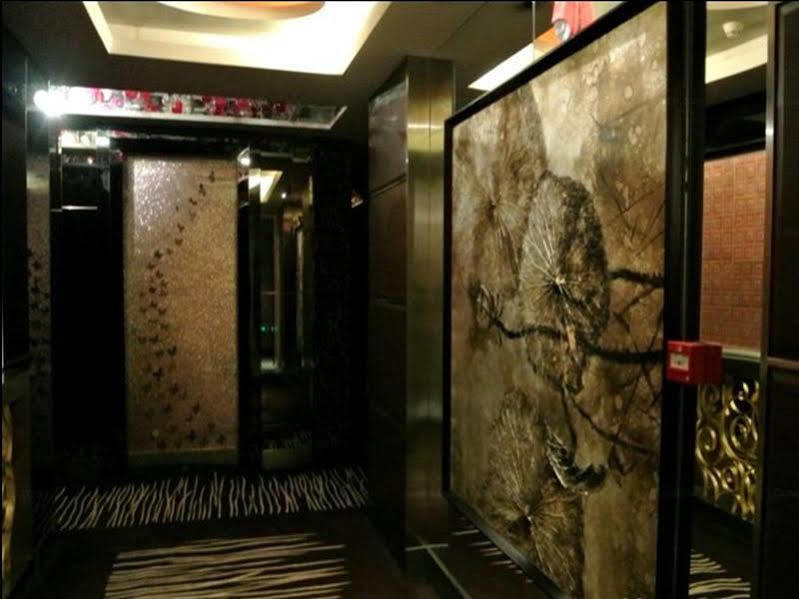 Harbin Yakelai Holiday Hotel Exterior foto